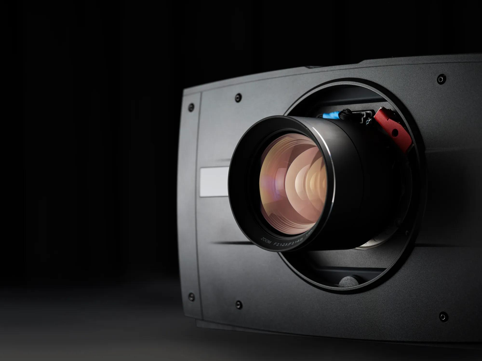 Barco I600-4K15 installation projector
